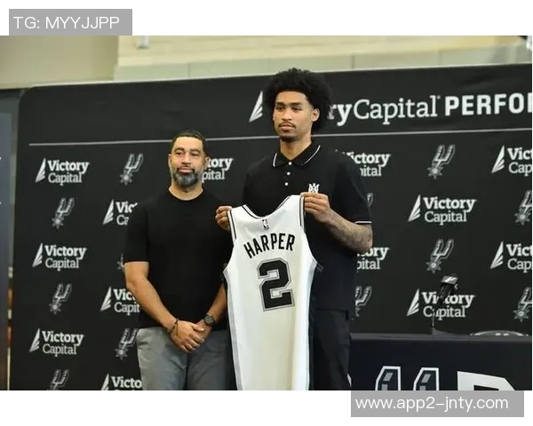 名记称迪伦哈珀适应能力如邓肯但风格各异展现独特魅力